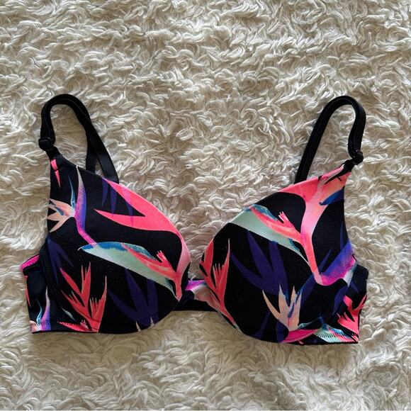 PINK Victoria’s Secret Wear Everywhere Demi Bra Size 32B - Picture 2 of 10